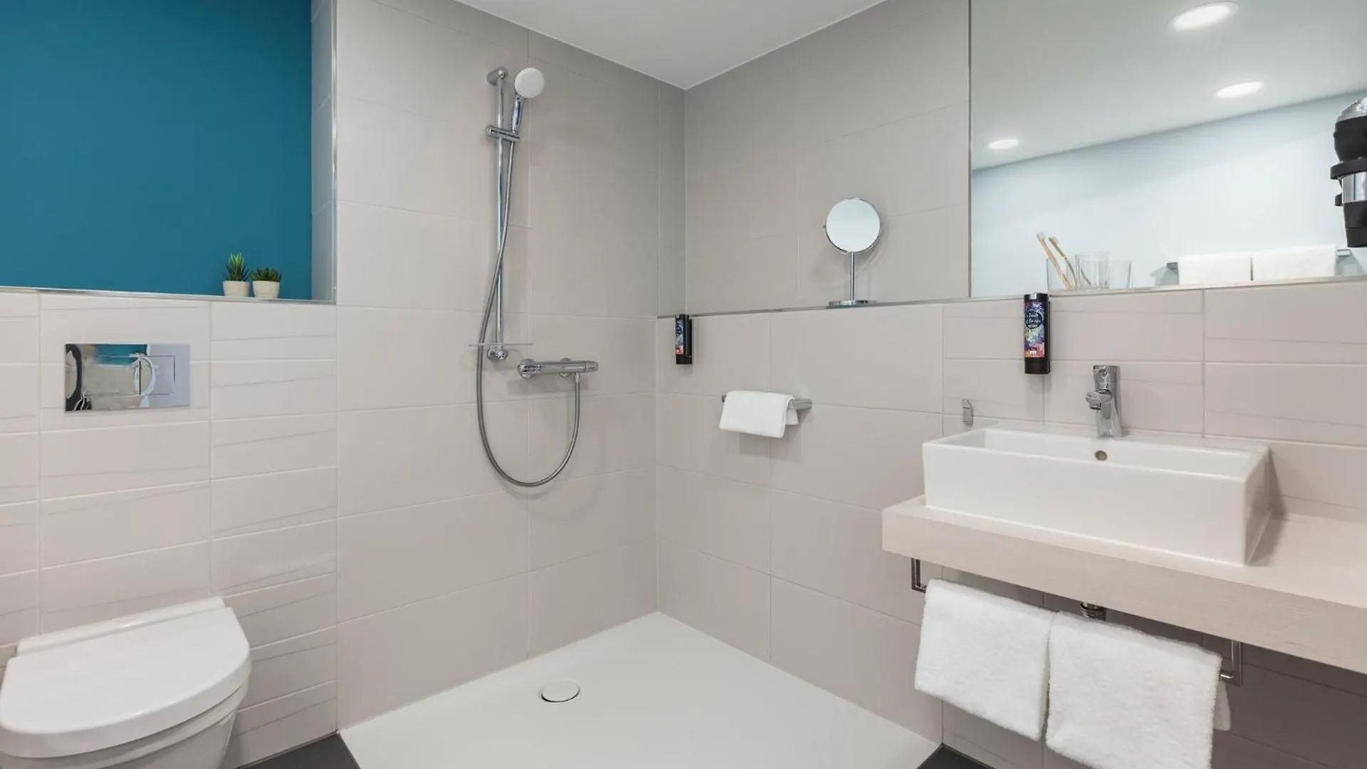 Holiday Inn - The Niu, Seven Dusseldorf Ost By Ihg 3*,  Deutschland